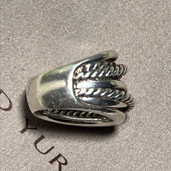 David Yurman Criss Cross Ring. 6.5, has wear, but still in great condition - Picture 6 of 7